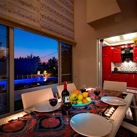 Βίλα Unique C - 4 Bedroom Private In Quiet Area Of Ovacik *