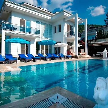 Unique C - 4 Bedroom Private In Quiet Area Of Ovacik 费特希耶