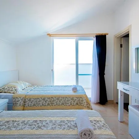 Unique C - 4 Bedroom Private In Quiet Area Of Ovacik 别墅