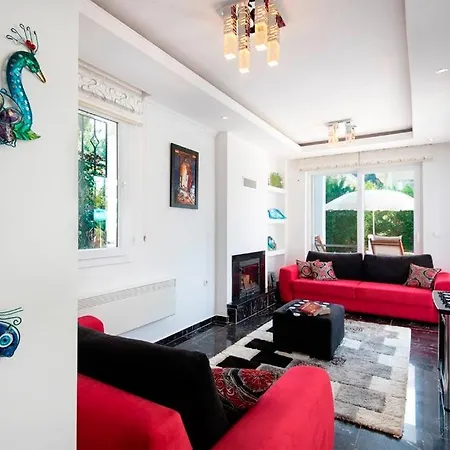 别墅 Unique C - 4 Bedroom Private In Quiet Area Of Ovacik 费特希耶