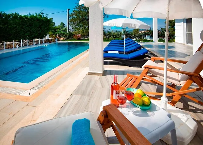 Unique C - 4 Bedroom Private In Quiet Area Of Ovacik *